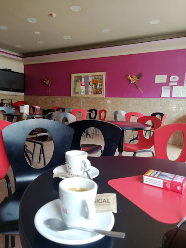 Café Pastelaria Amoroso no São Vicente da Beira, Castelo Branco
