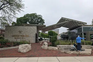 Lincoln Park Zoo Gateway Pavilion image