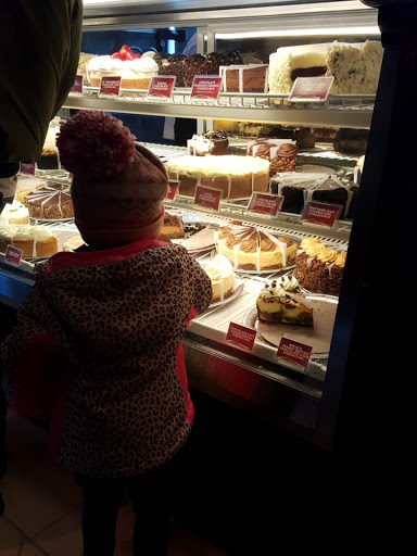 Shopping Mall «Menlo Park Mall», reviews and photos, 55 Parsonage Rd, Edison, NJ 08837, USA