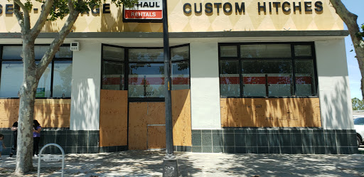 Truck Rental Agency «U-Haul Moving & Storage at The Alameda», reviews and photos, 1027 The Alameda, San Jose, CA 95126, USA