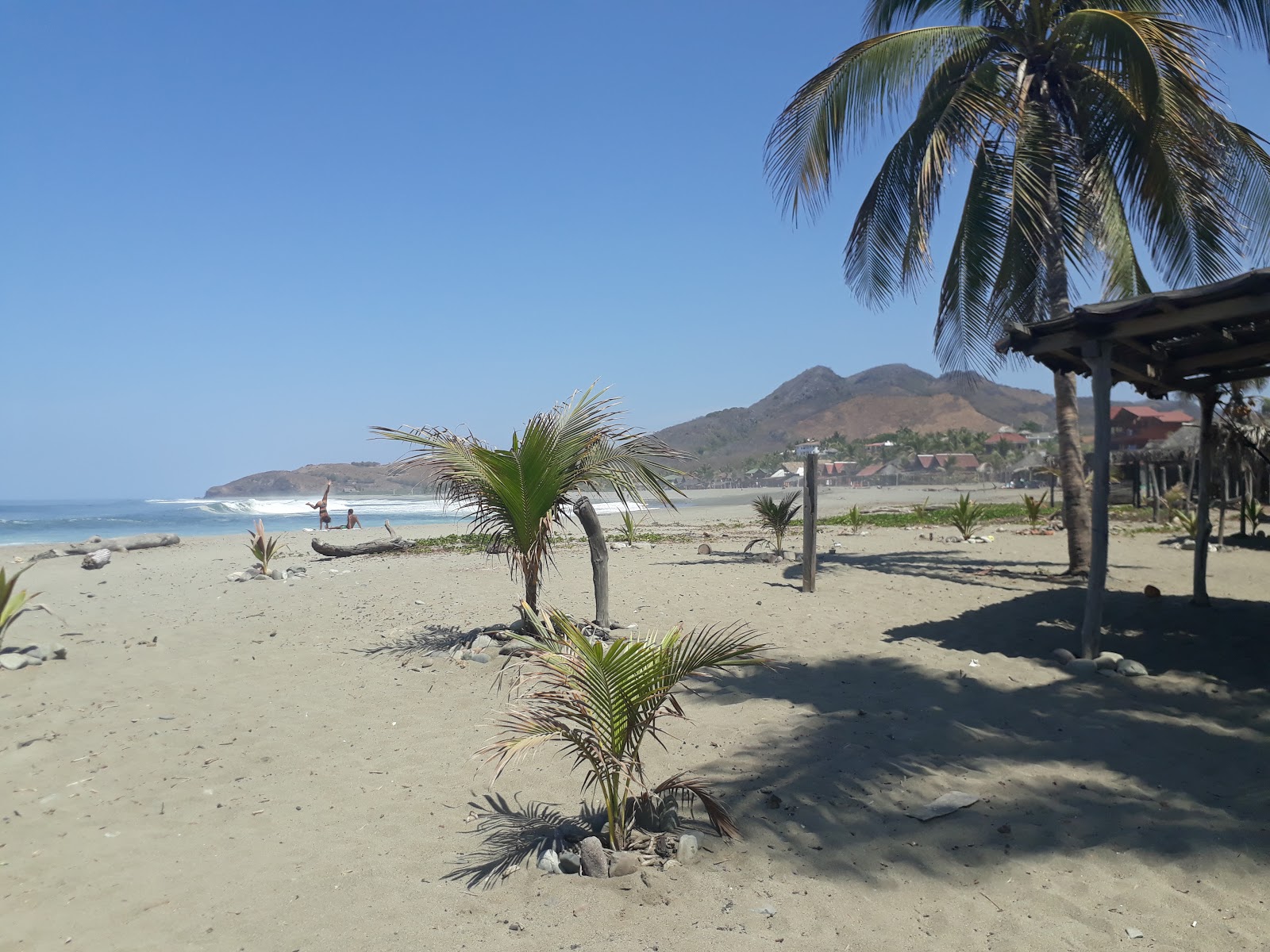 Foto de Playa Nexpa - lugar popular entre os apreciadores de relaxamento