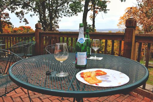 Winery «Montelle Winery», reviews and photos, 201 Montelle Dr, Augusta, MO 63332, USA