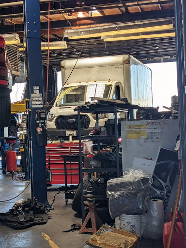 Ford Dealer «Harrold Ford», reviews and photos, 1535 Howe Ave, Sacramento, CA 95825, USA