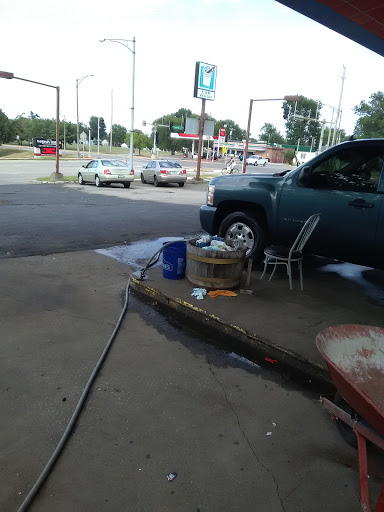 Howard's Car Wash & Detail Shop en St. Louis