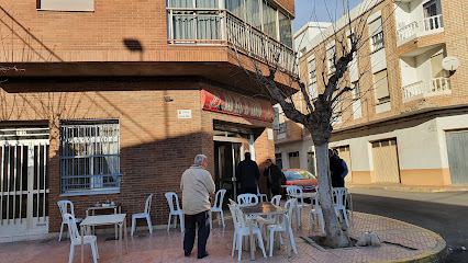 Bar Restaurant El Cantó - Carrer la Via, 6, 12530 Les Alqueries, Castelló, Spain