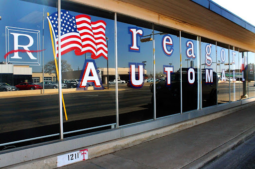 Used Car Dealer «Reagor Auto Mall Lubbock», reviews and photos, 1211 19th St, Lubbock, TX 79401, USA