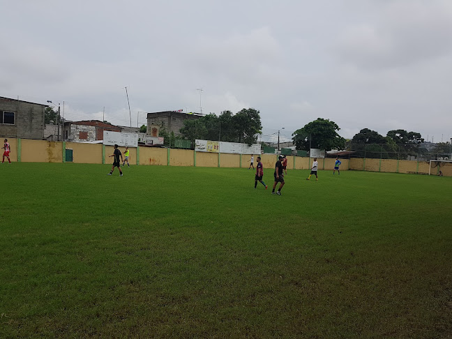 Opiniones de Club Social y Polideportivo de la Sociedad Tungurahuense de Guayaquil en Guayaquil - Gimnasio