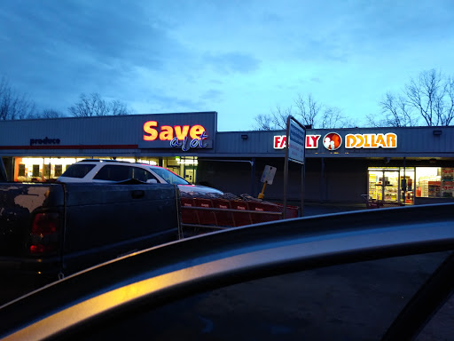 Grocery Store «Save-A-Lot», reviews and photos, 1703 Airport Hwy, Toledo, OH 43609, USA