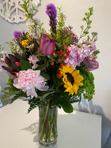 Florist «Blooming Gardens», reviews and photos, 20462 Old Cutler Rd, Cutler Bay, FL 33189, USA