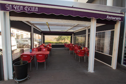 Restaurante la Vieja Escuela - C. Milán, 52, 28805 Alcalá de Henares, Madrid, Spain