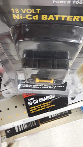 Hardware Store «Harbor Freight Tools», reviews and photos, 374 Mall Cir Dr, Monroeville, PA 15146, USA