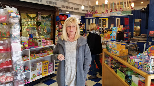 Tobacco Shop «S & S Candy & Cigar Co», reviews and photos, 2025 E Carson St, Pittsburgh, PA 15203, USA