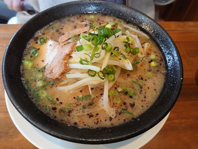 麺屋二郎 逗子店