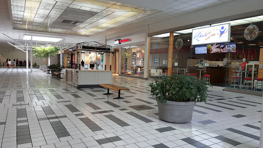 Shopping Mall «Hudson Mall», reviews and photos, 701 NJ-440, Jersey City, NJ 07304, USA