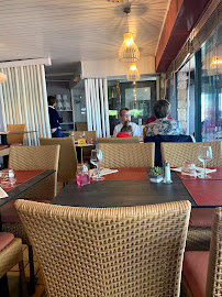 Atmosphère du Restaurant français Aux Terrasses De La Plage à La Trinité-sur-Mer - n°17