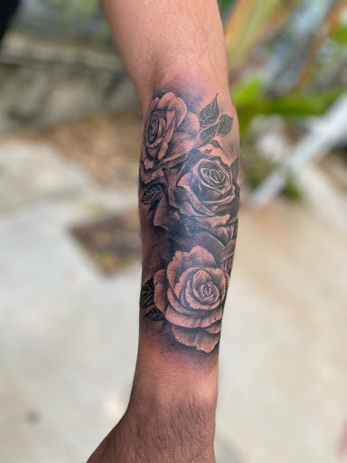 Tattoo Shop «Divergent Ink», reviews and photos, 5582 NE 4th Ct Suite 6c, Miami, FL 33137, USA