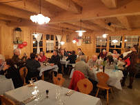 Atmosphère du Restaurant français La Petite Auberge à Essert-Romand - n°10