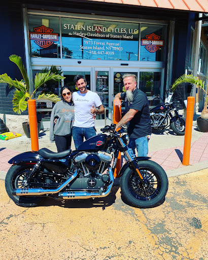 Harley-Davidson Dealer «Harley-Davidson of Staten Island», reviews and photos, 442 Bay St, Staten Island, NY 10304, USA