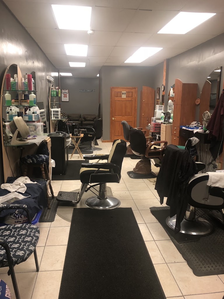 House of Hair Barber Lounge 13207