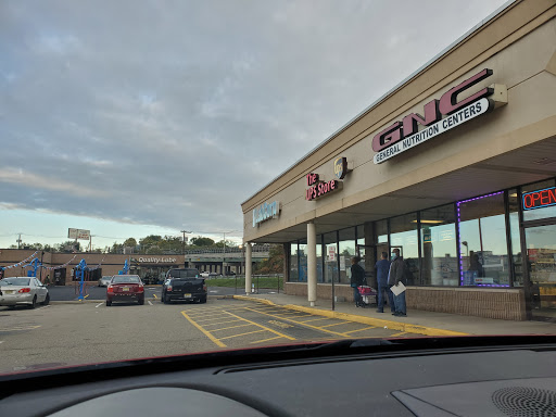 Shipping and Mailing Service «The UPS Store», reviews and photos, 370 W Pleasantview Ave, Hackensack, NJ 07601, USA