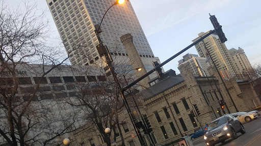 Department Store «Nordstrom Rack Chicago Avenue», reviews and photos, 101 E Chicago Ave, Chicago, IL 60611, USA