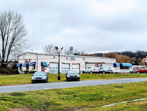 Auto Repair Shop «Route 83 Auto Center Inc», reviews and photos, 133 West Rd, Ellington, CT 06029, USA