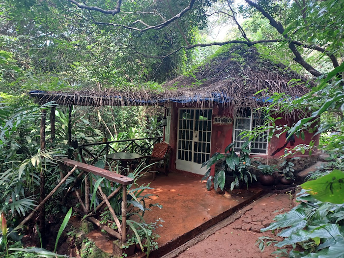  near Bintumani Hotel