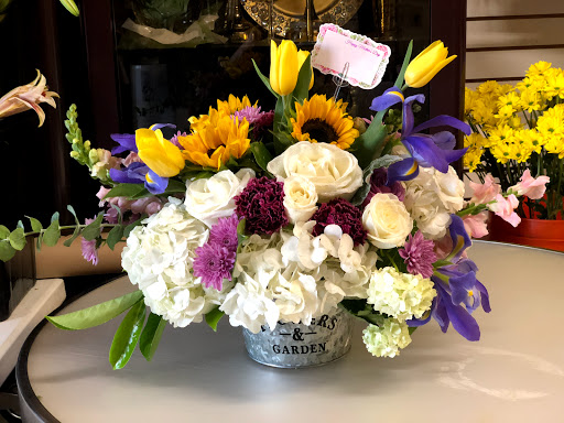 Florist «Illusion Florist & Events», reviews and photos, 12231 SE Stark St, Portland, OR 97233, USA