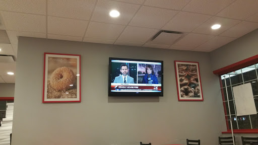 Donut Shop «Spunky Dunkers», reviews and photos, 3441 N Arlington Heights Rd, Arlington Heights, IL 60004, USA