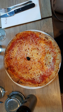 Pizza du Restaurant italien La Capricciosa à Neuilly-sur-Seine - n°14