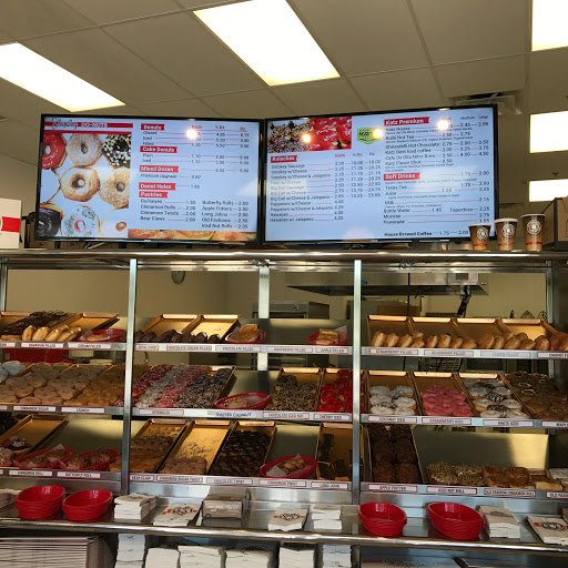 Restaurant «Shipley Do-nuts Lake Travis», reviews and photos, 3620 Ranch Rd 620 S #100, Bee Cave, TX 78738, USA