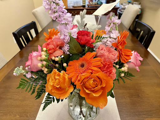 Wholesale Florist «Divine Floral & Gifts», reviews and photos, 1626 W Randol Mill Rd, Arlington, TX 76012, USA