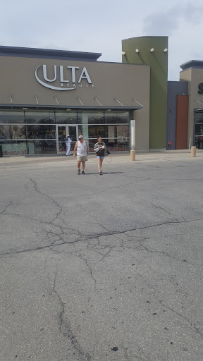 Shopping Mall «Merle Hay Mall», reviews and photos, 3800 Merle Hay Rd, Des Moines, IA 50310, USA