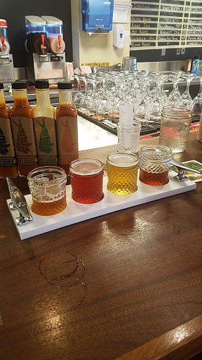 Oyster Bar Restaurant «Triton Craft Beer and Oyster Bar», reviews and photos, 308 Centre St, Beach Haven, NJ 08008, USA