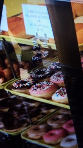 Donut Shop «Queen Donut Shop», reviews and photos, 1806 W 18th St, Houston, TX 77008, USA