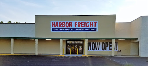 Harbor Freight Tools, 2300 Church St #160, Conway, SC 29526, USA, 