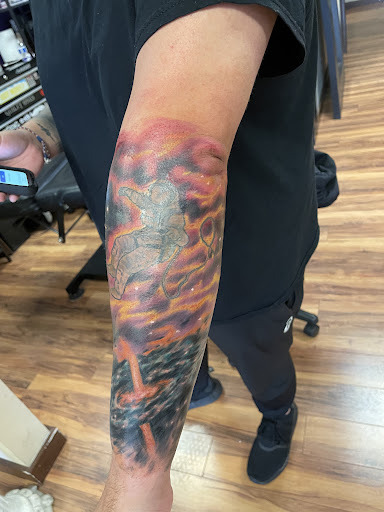Tattoo Shop «Skinhibitions», reviews and photos, 2790 Metro Plaza, Woodbridge, VA 22192, USA