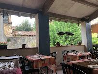 Atmosphère du Restaurant Logis Hôtel La Renaissance à Caylus - n°3