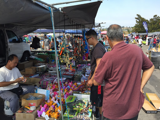 Second hand flea markets in San Diego