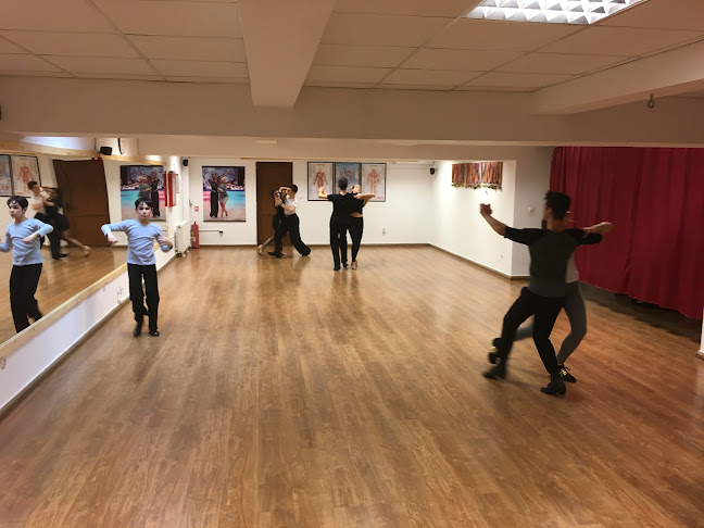 Dance Factory - Școală de dans