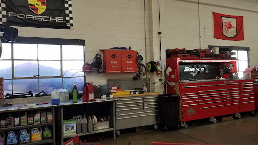 Auto Repair Shop «One Way Auto Repair & Services», reviews and photos, 1562 W Embassy St, Anaheim, CA 92802, USA