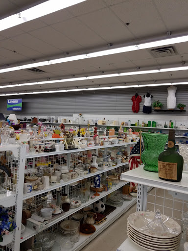 Thrift Store «Goodwill Store & Donation Center», reviews and photos, 121 Rohrerstown Rd, Lancaster, PA 17603, USA