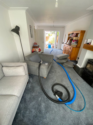 The City Cleaners | Professional Carpet Cleaning in Leeds | Upholstery Cleaners Leeds - Laundry service