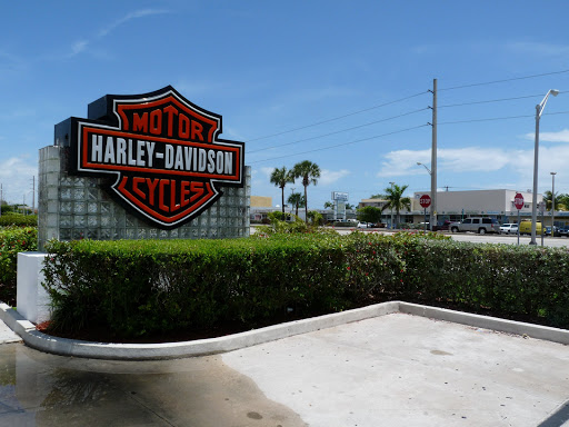Harley-Davidson Dealer «Peterson’s Miami Beach Harley-Davidson», reviews and photos, 401 Biscayne Blvd, Miami, FL 33132, USA