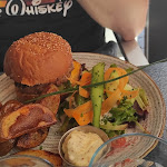 Photo n° 2 de l'avis de ghita.a fait le 20/07/2021 à 06:25 pour Le Winch à Lyon