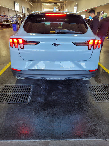 Auto Auction «Manheim Dallas», reviews and photos, 5333 W Kiest Blvd, Dallas, TX 75236, USA