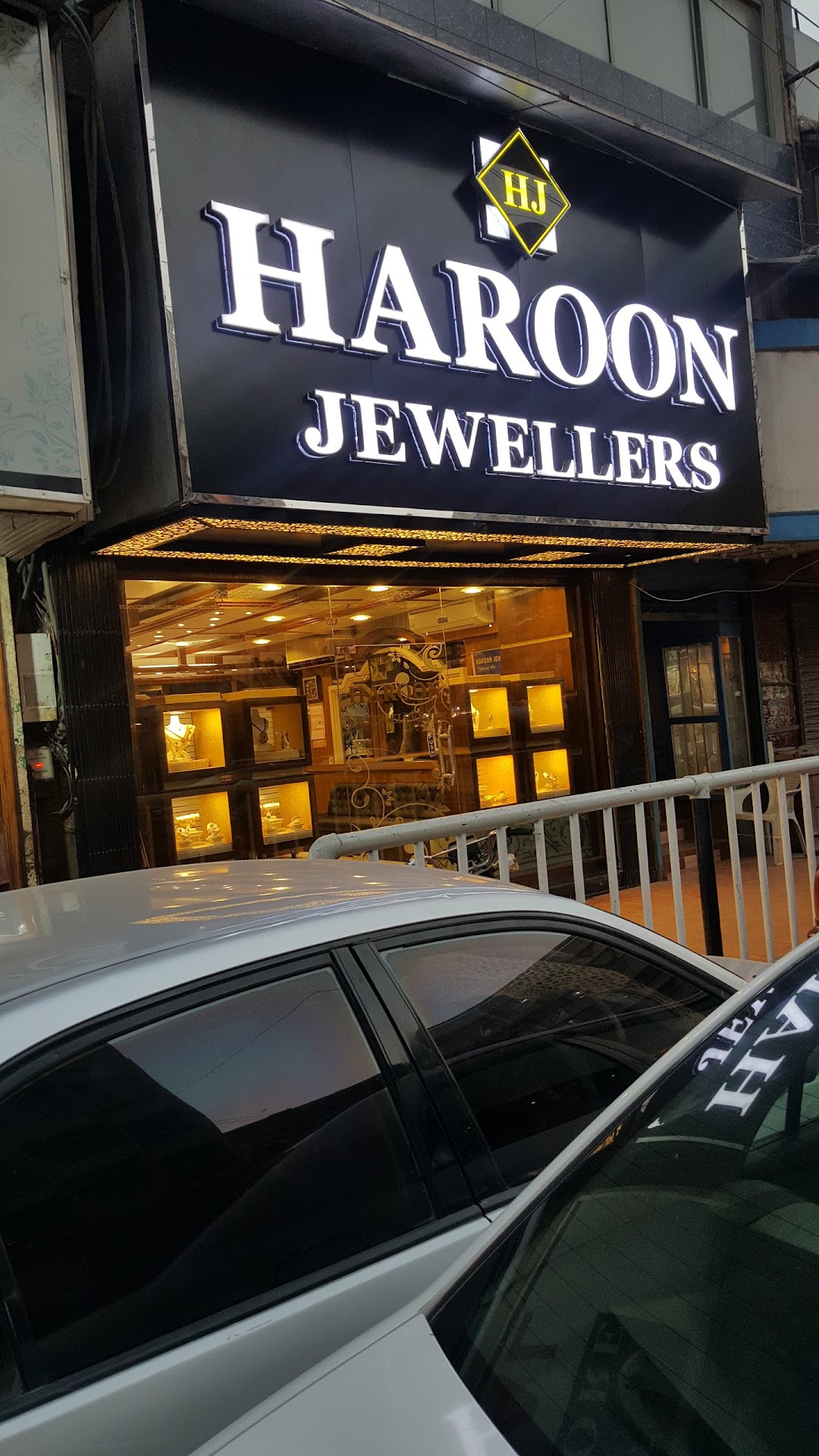 Haroon Jewellers (Saddar) karachi