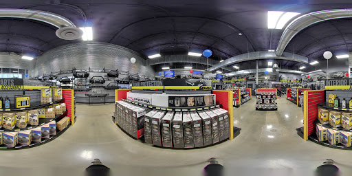 Truck Accessories Store «4 Wheel Parts - Plano», reviews and photos, 3001 E Plano Pkwy #400, Plano, TX 75074, USA