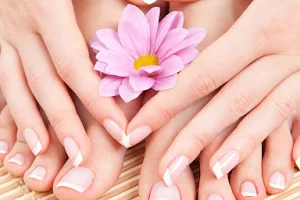 Relax Spa Nails image