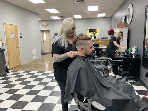 Nail Salon «A New U Salon & Spa», reviews and photos, 989 N Live Oak Ave, New Braunfels, TX 78130, USA